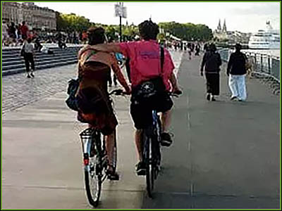 czepiać się innych pojazdów